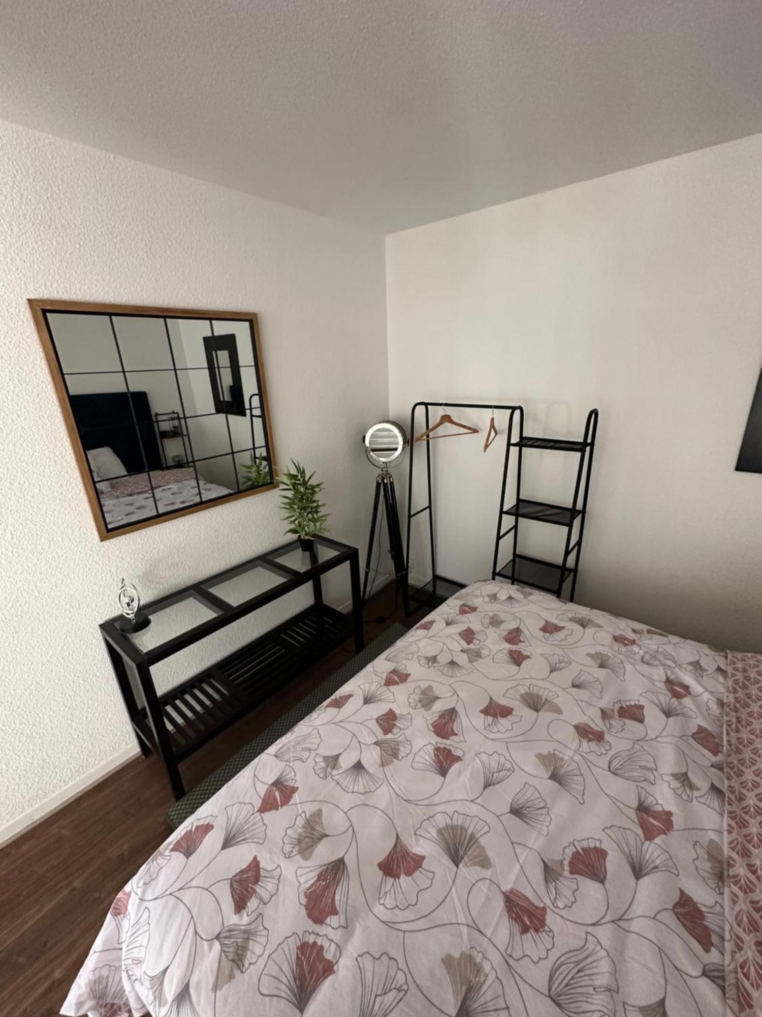 Studio Elegant A Cergy Kültér fotó